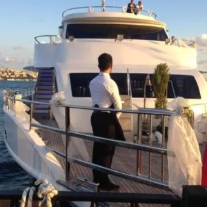 bosphorus cruise boat romos travel 300x300