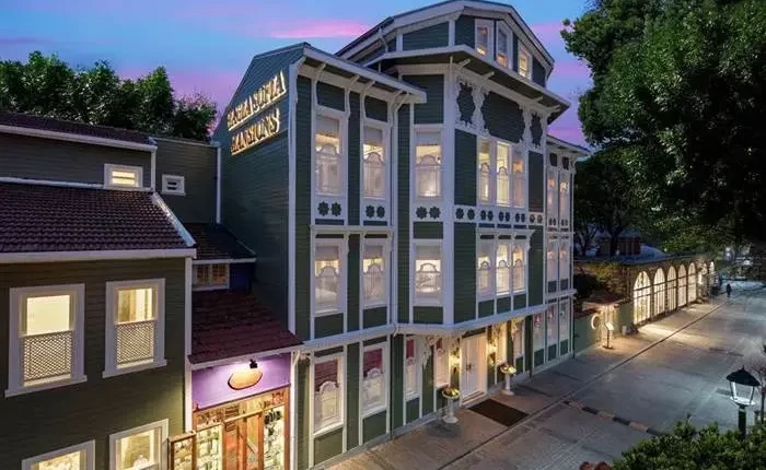 Hagia-Sofia-Mansions-Istanbul-Curio-Collection-by-Hilton