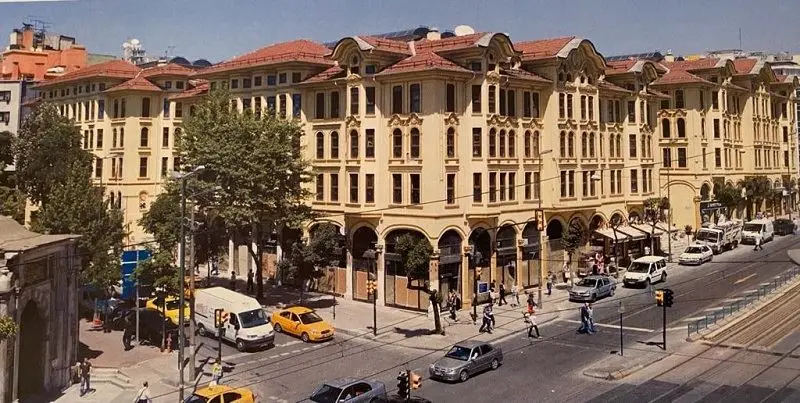 Mimar Kemaleddin Bey teyyare Apartments