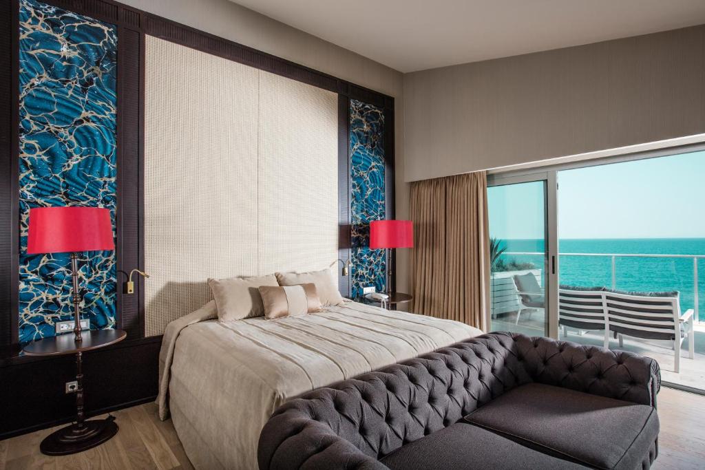 charisma de luxe hotel suite