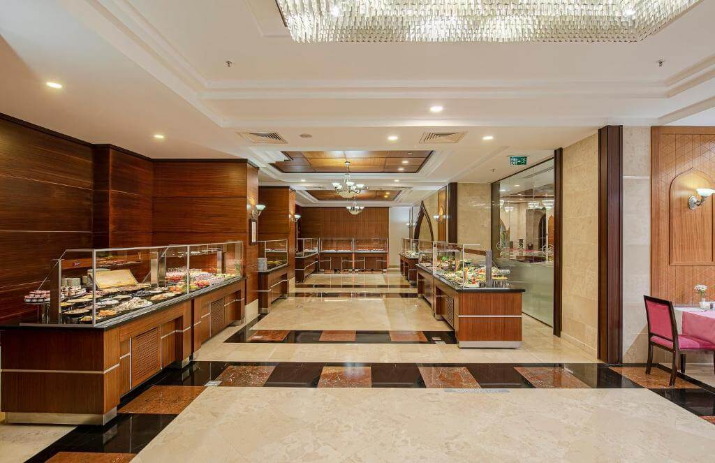 crowne plaza hotel inside