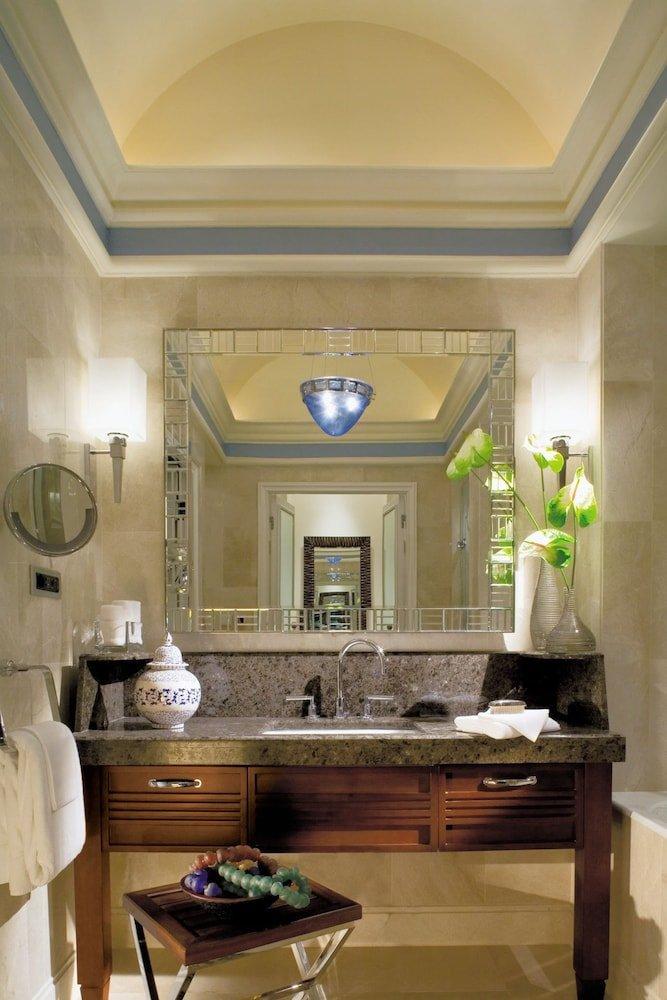 istanbul four seasons hotel junior suite room