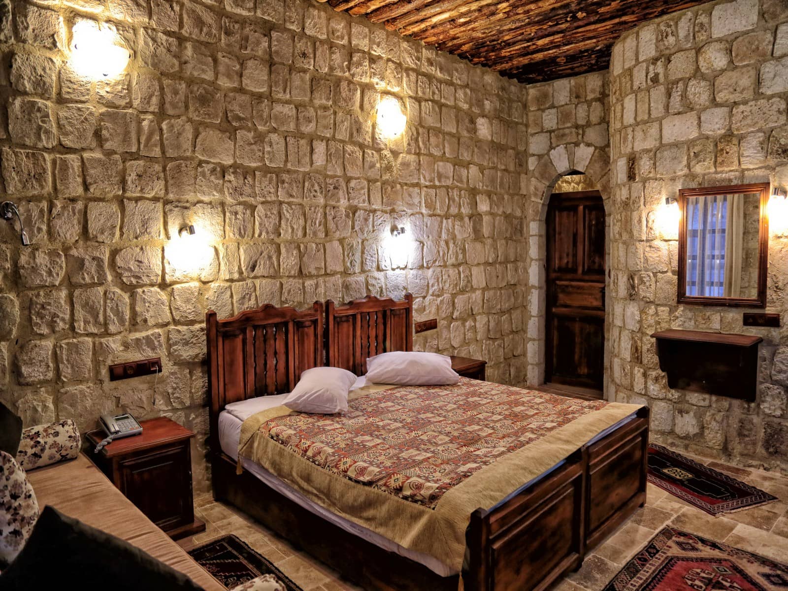 mdc cave hotel classic room