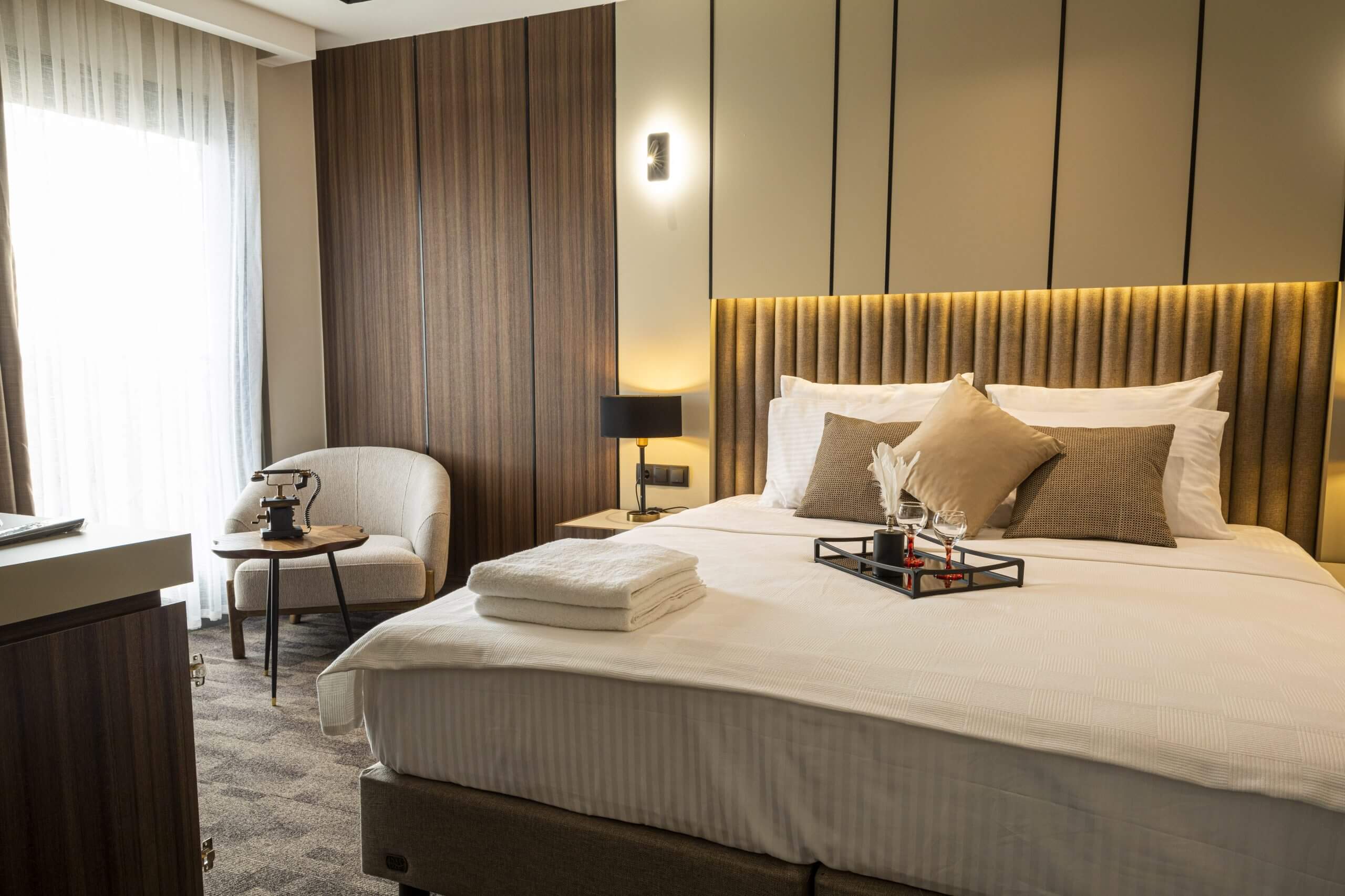 monalisa deluxe room