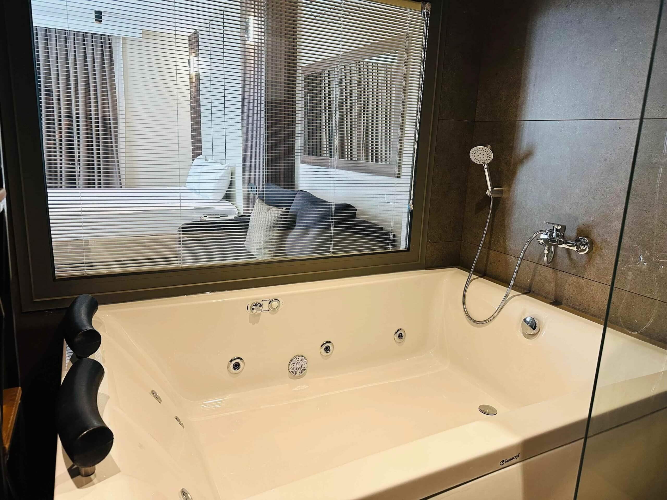 monalisa hotel seaview panoramic room