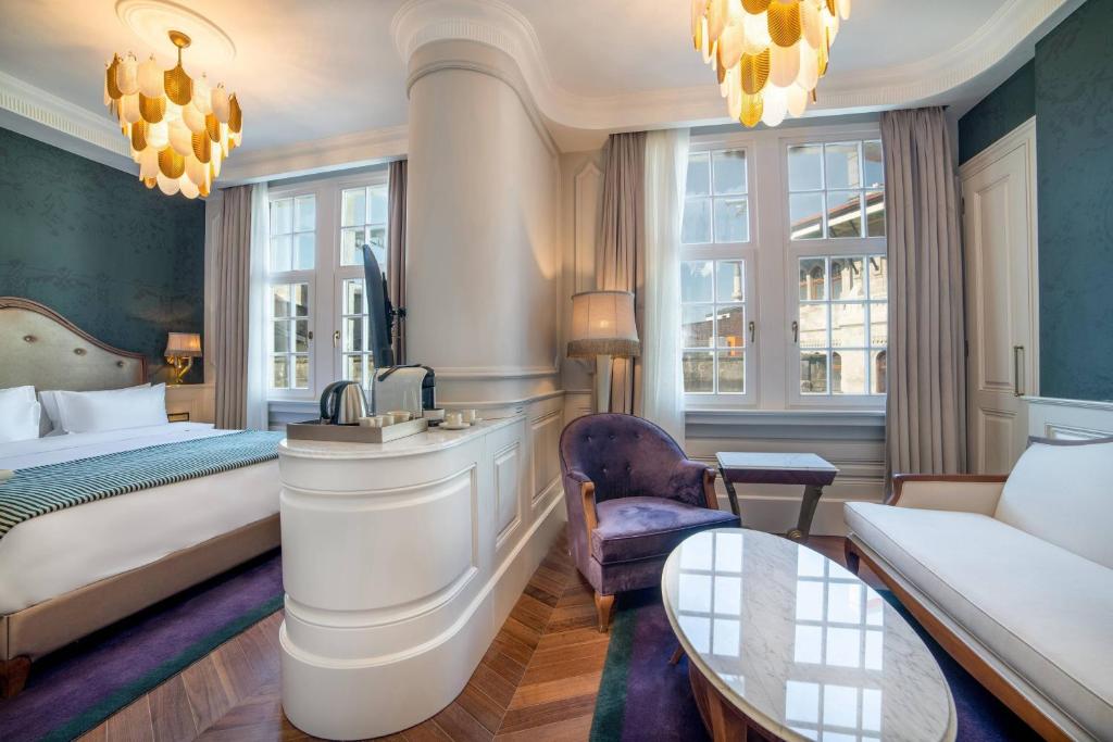 orientbank grand deluxe room