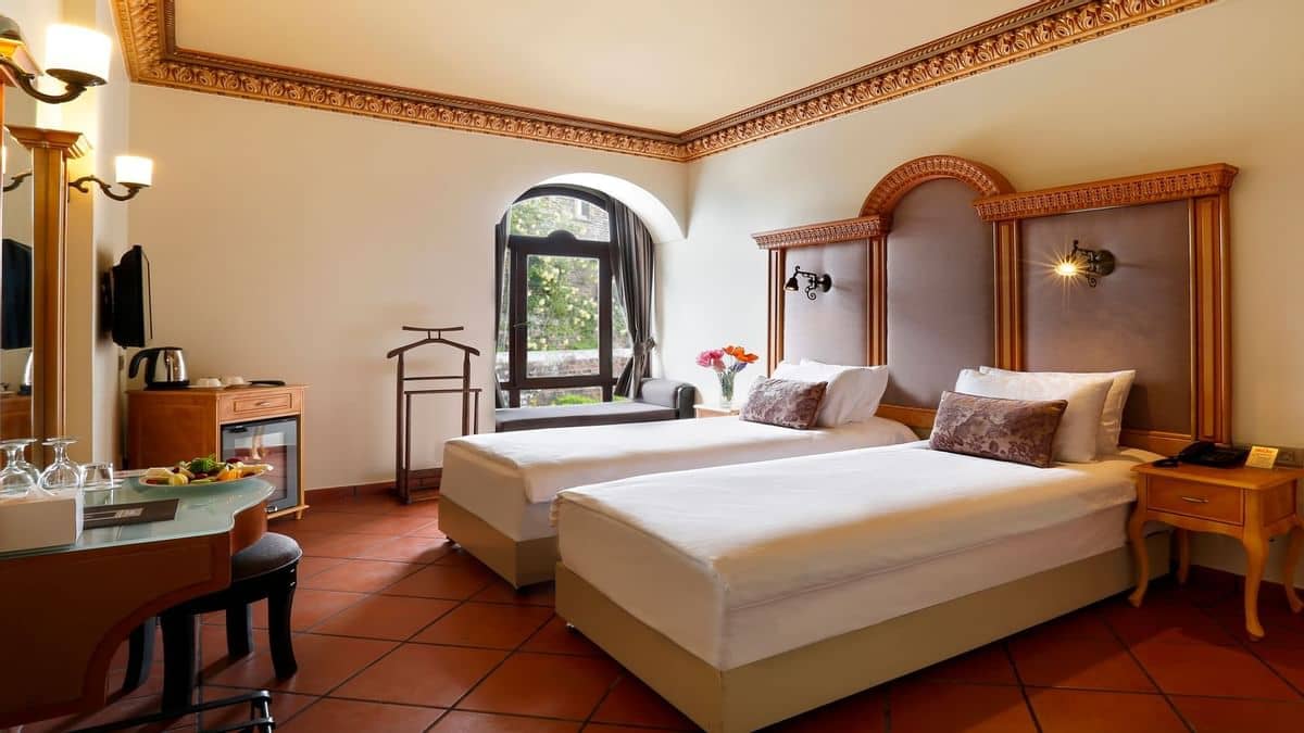 standard room istanbul sultanahmet palace hotel